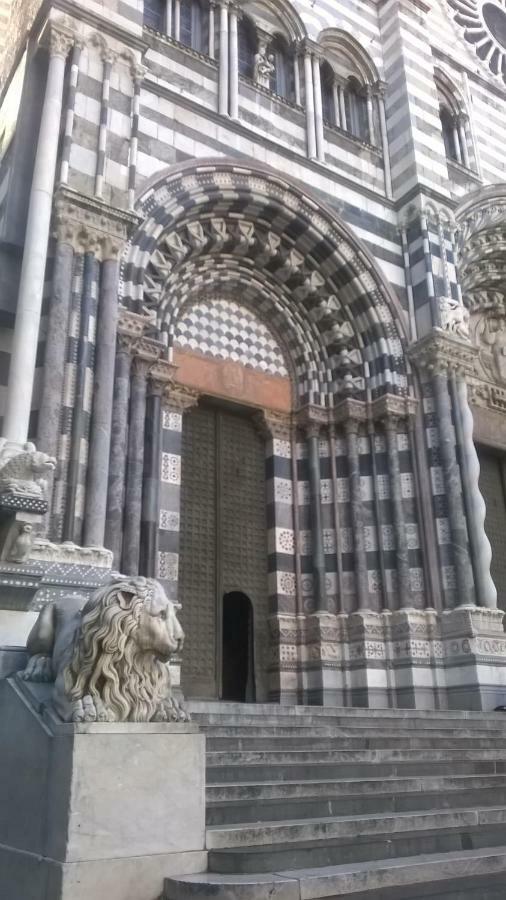 La Casa Accanto Al Duomo Genova Eksteriør bilde